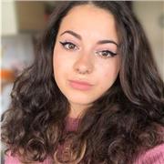 Professeure particulière donne des cours de Français et Français langues étrangères